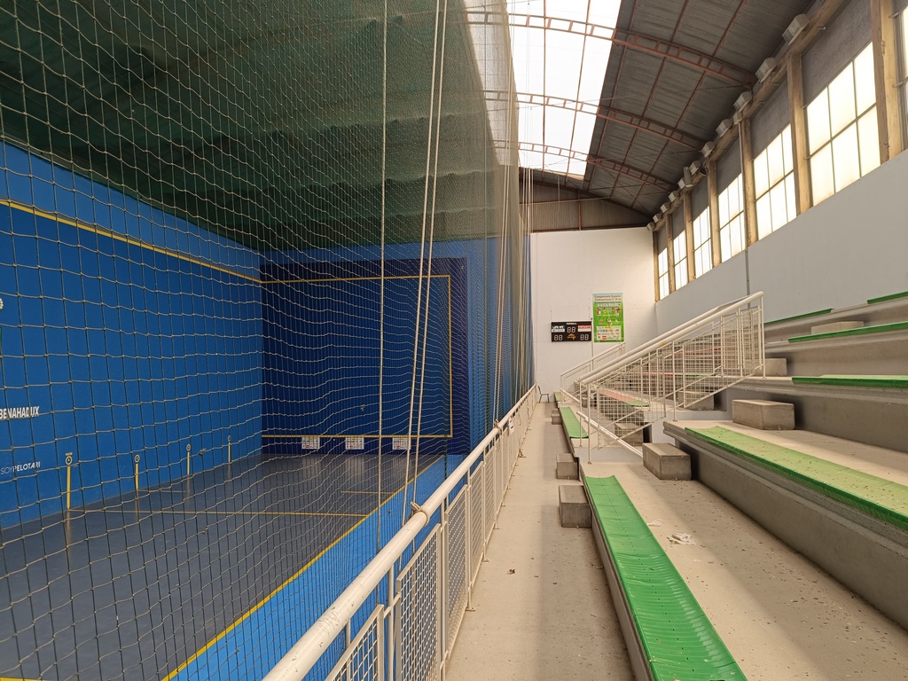 Frontón Municipal Cubierto / Pistas de Pádel