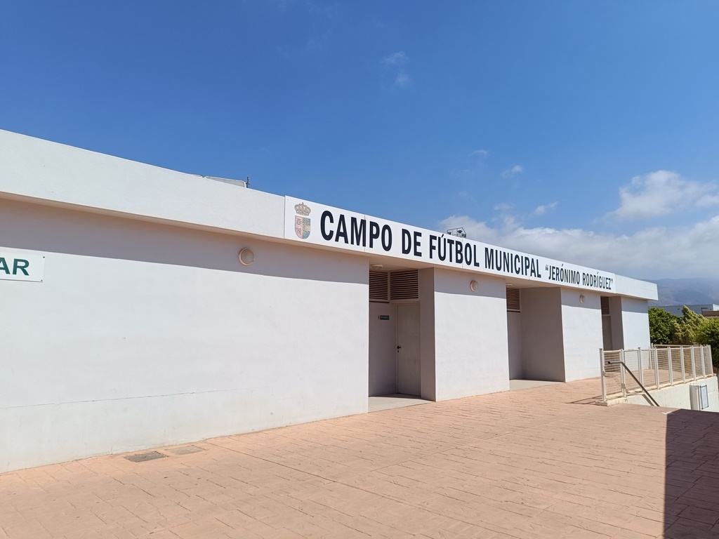 Campo municipal de fútbol Jerónimo Rodríguez / Pistas de pádel