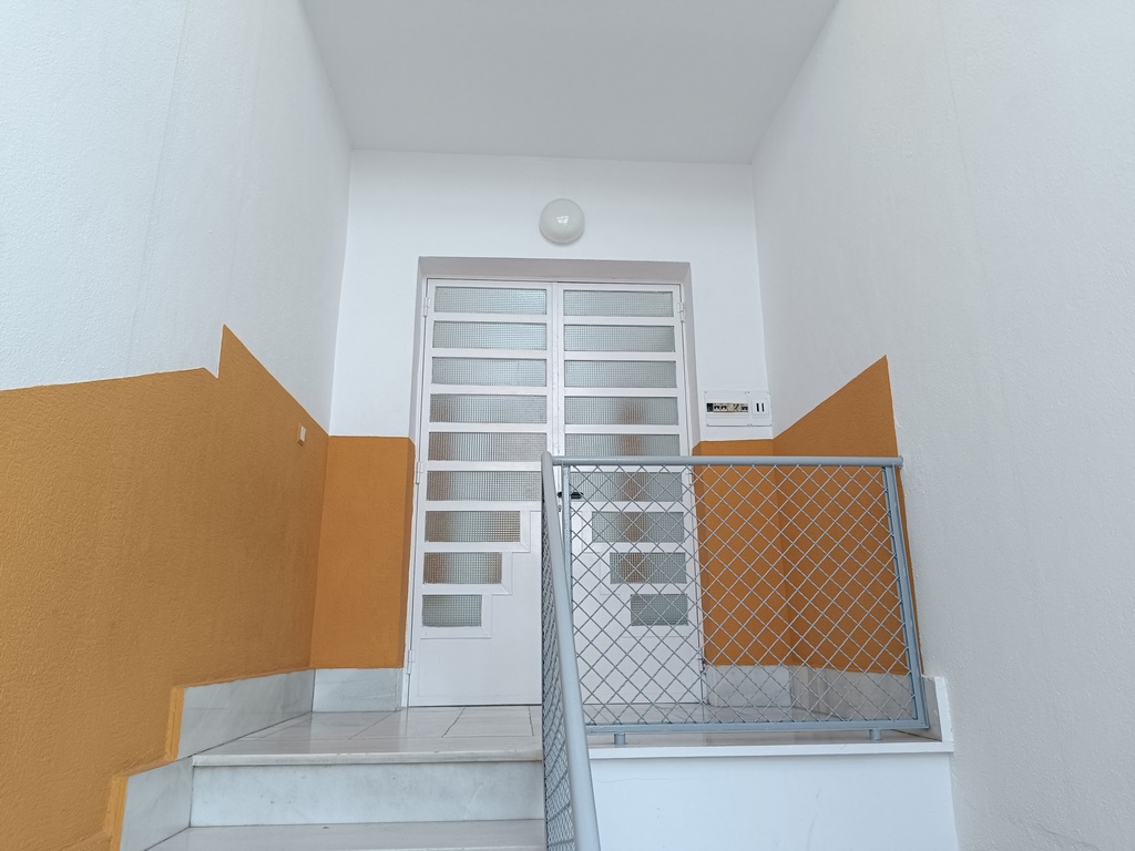 Biblioteca municipal y sala de baile